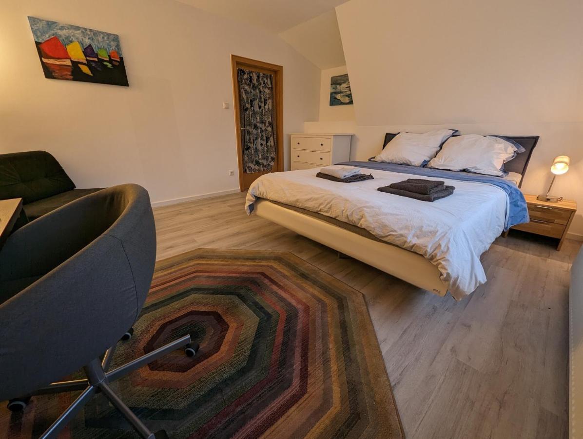 Gemuetliche Zimmer Im Herzen Der Stadt Em-Apartments Deutschland Bielefeld Esterno foto
