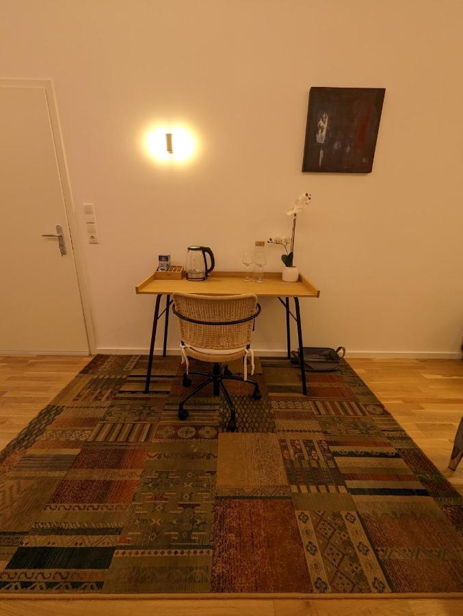 Gemuetliche Zimmer Im Herzen Der Stadt Em-Apartments Deutschland Bielefeld Esterno foto