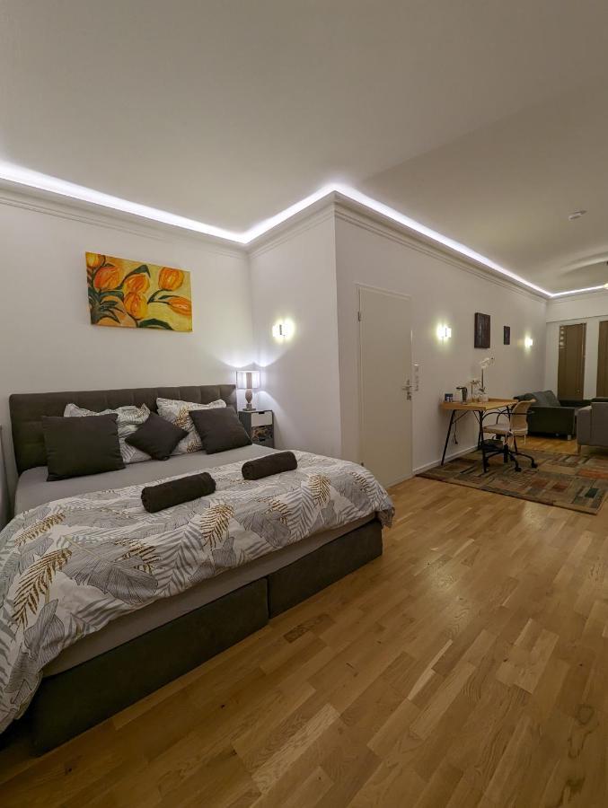 Gemuetliche Zimmer Im Herzen Der Stadt Em-Apartments Deutschland Bielefeld Esterno foto