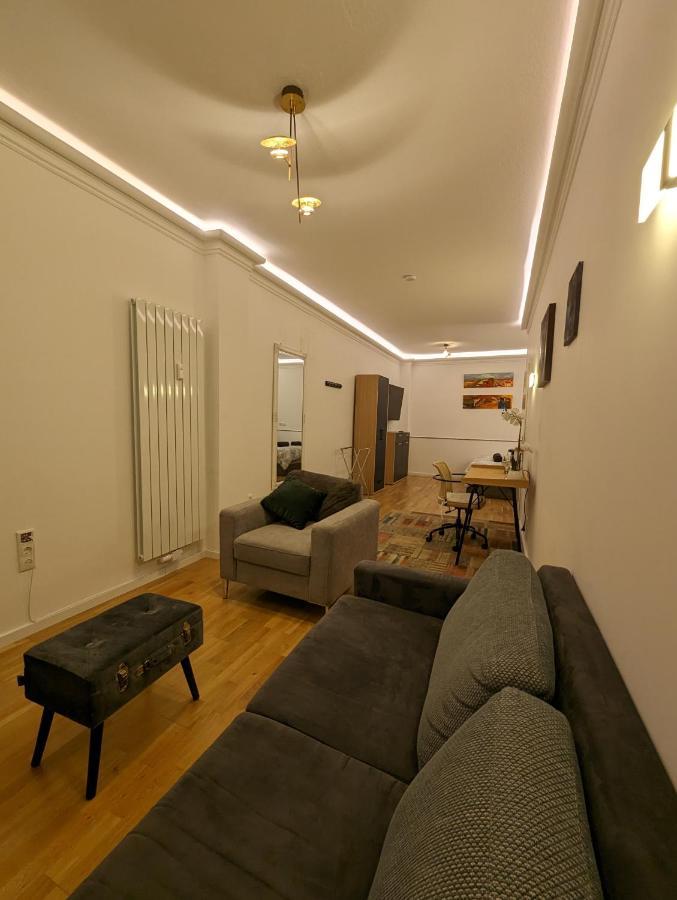 Gemuetliche Zimmer Im Herzen Der Stadt Em-Apartments Deutschland Bielefeld Esterno foto